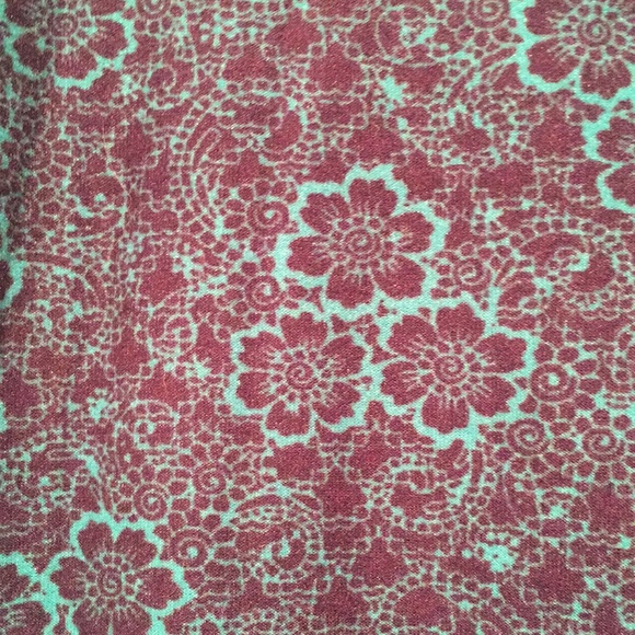 LulaRoe leggings one size - Picture 2 of 3